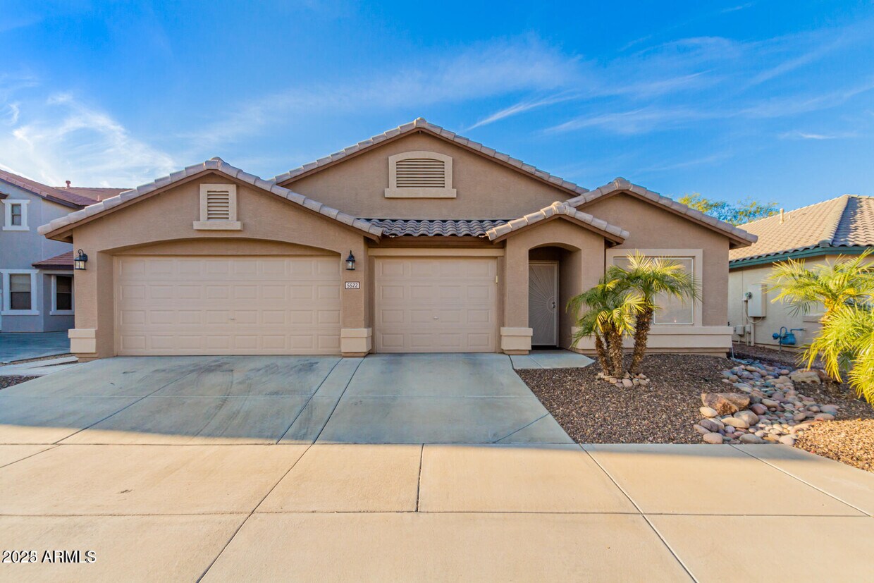 Primary Photo - 5522 N Ormondo Way