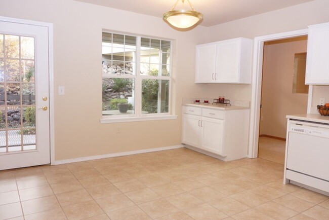 Foto del edificio - One Bedroom, Bonus Room, 1 bath Condominiu...