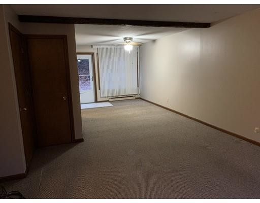 Foto del edificio - 130 Breckwood Cir