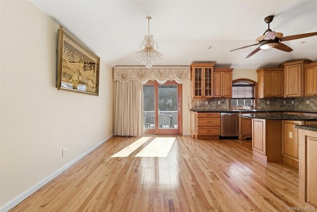 Building Photo - 716 Park Ln