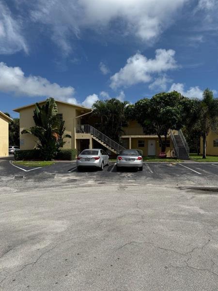 Building Photo - 481 Sunshine Dr