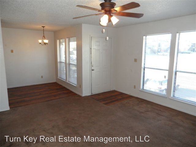 Building Photo - 8117 Foxfire Ln