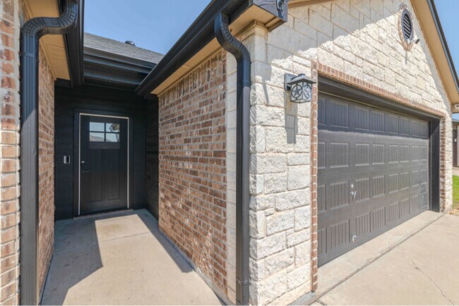 Foto del edificio - 1030 Hamilton Ln