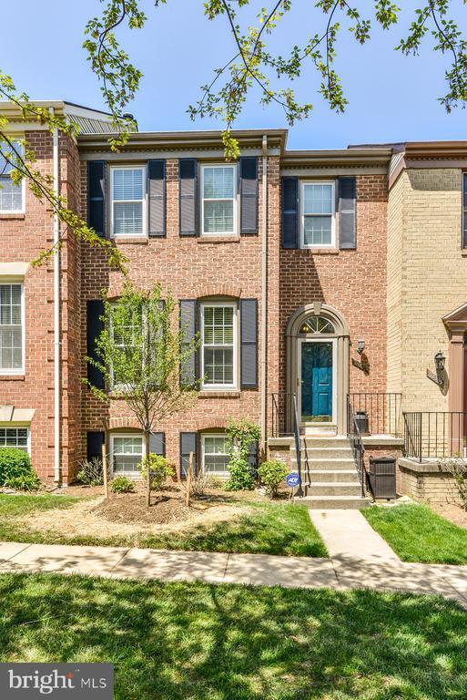 Building Photo - 12333 Quiet Hollow Ct