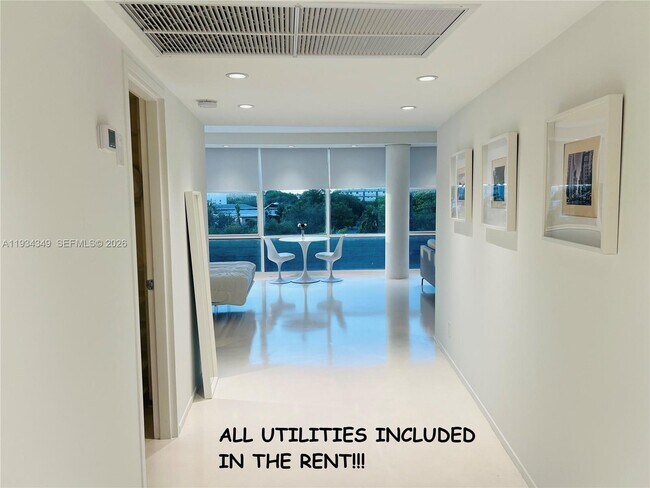 Foto del edificio - 900 Bay Dr