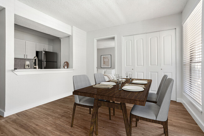 C242440 TheWestside_VS Stills_2B2B DiningRoom2 - The Westside