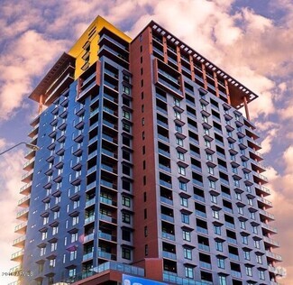 Building Photo - 310 S 4th St