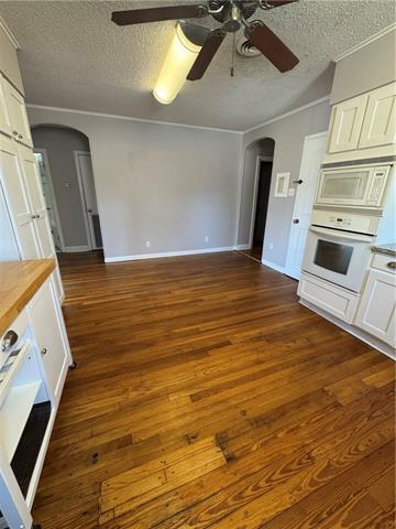 Building Photo - 408 Severn Ave