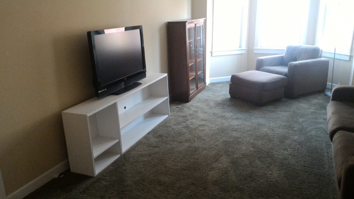 3 S Hanover St Unit 6, Carlisle, PA 17013 Room for Rent in Carlisle