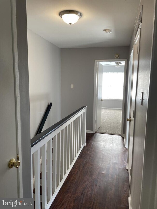 Building Photo - 52 Ashley Dr