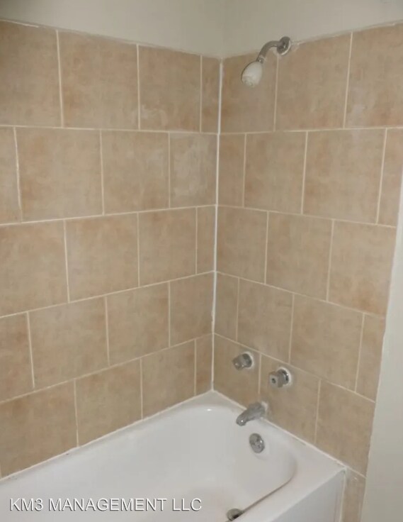 Foto del edificio - 5324-5340 N 91st St