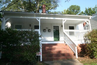 Building Photo - 1011 Clarendon St