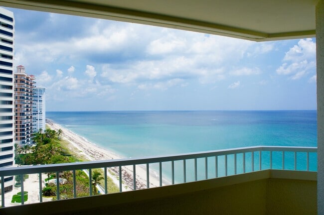 Building Photo - 5070 N Ocean Dr
