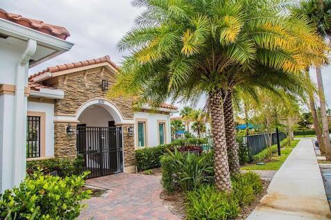 Foto del edificio - 4324 Maybelle Ln