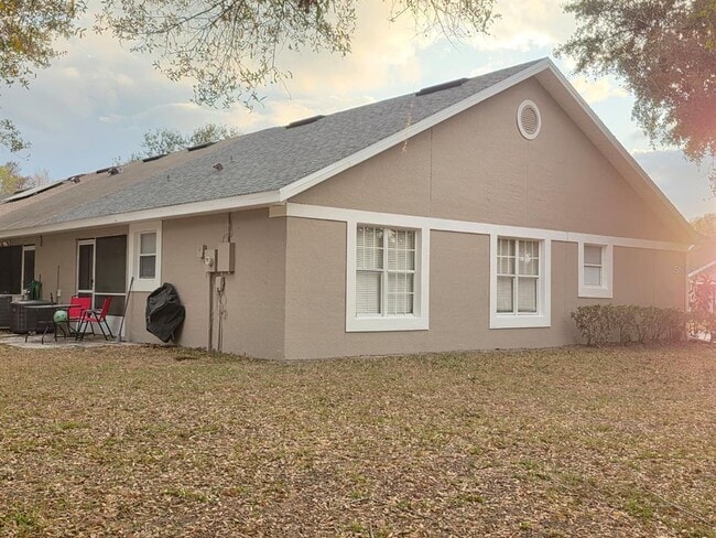 Foto del edificio - 2358 Water View Loop