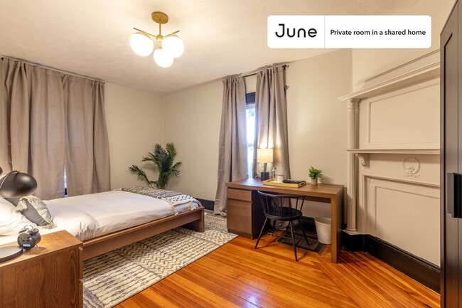 Building Photo - Room in Shared 5 bed/2 bath home in Allston
