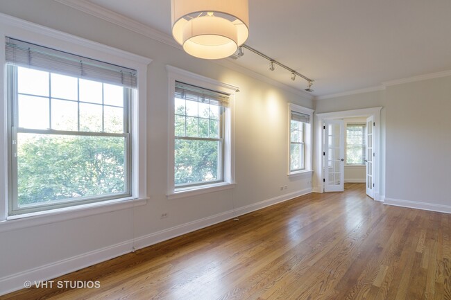 Foto del edificio - 4309 N Paulina St