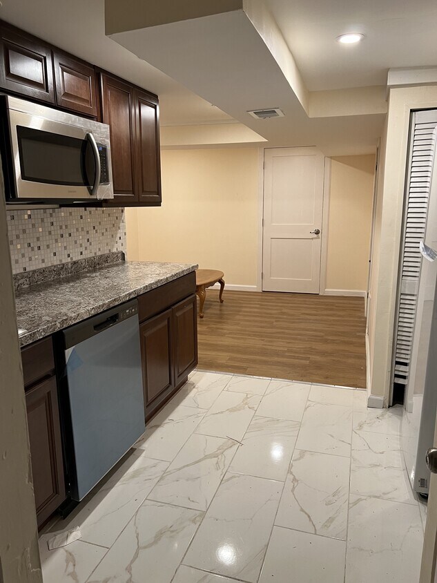 Foto principal - 218 Lynhaven Dr