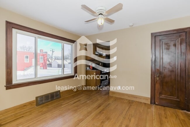 Building Photo - 4151 Coolidge Ave