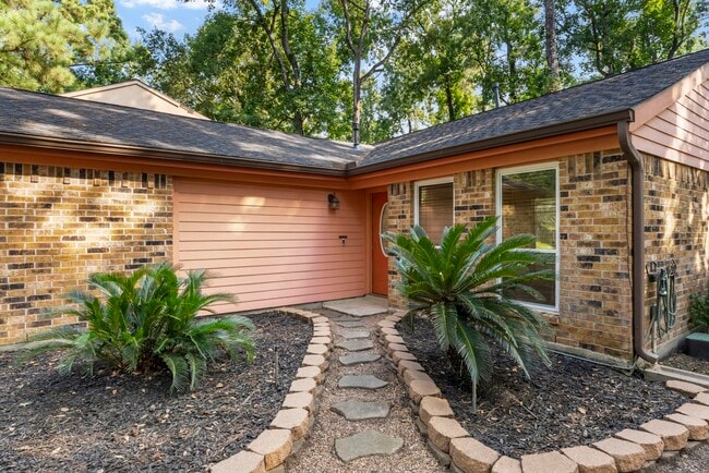 Building Photo - 30 Dellforest Ct
