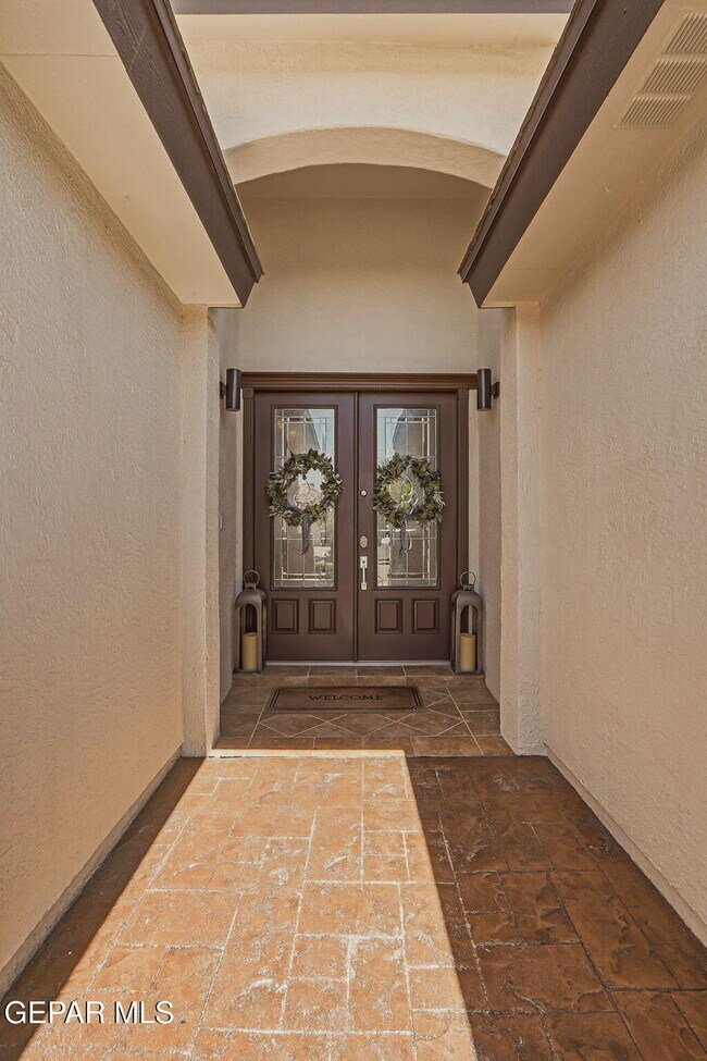Building Photo - 7417 Gulf Creek Dr