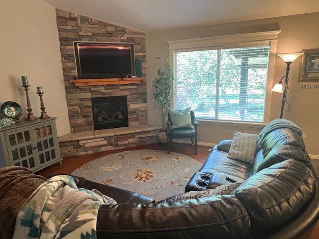 Foto del edificio - 2281 N 1420 W