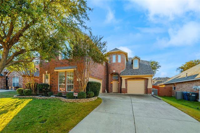 Foto principal - 8009 Twin Oaks Dr