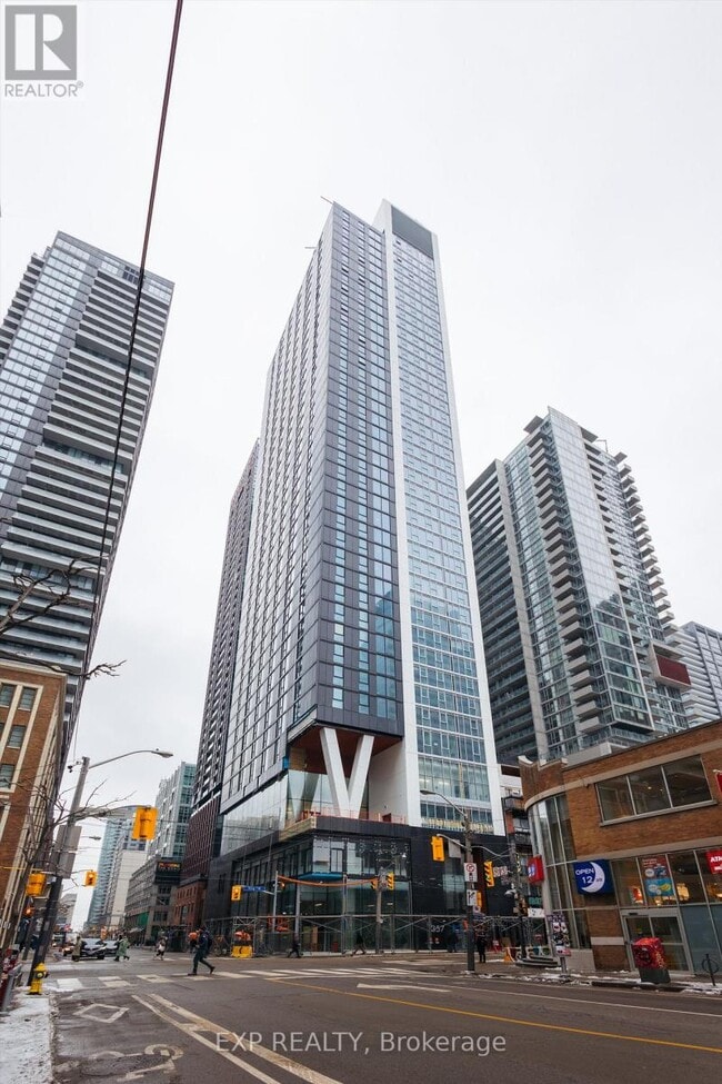 Building Photo - 357 King St W