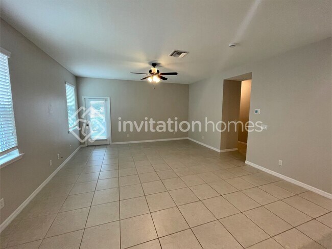 Building Photo - 14818 Caravan Ave