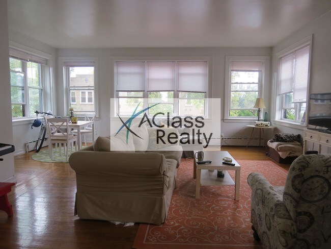 Foto del edificio - 3040 36th St