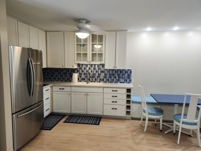 Foto del edificio - 108 Salt Marsh Cir