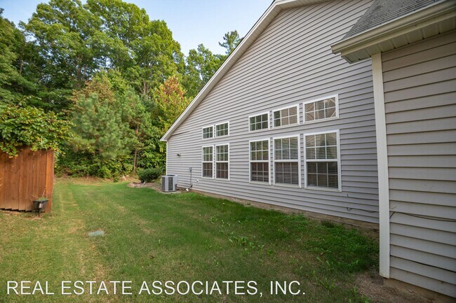 Foto del edificio - 3 br, 2 bath House - 5018 McKittrick Lane