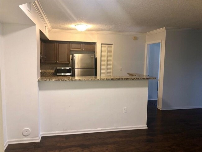 Building Photo - 4832 N State Rd 7