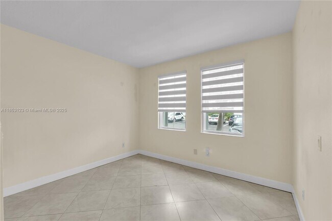 Foto del edificio - 4292 SW 156th Ave