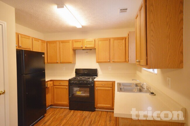 Foto del edificio - 1206 Catalina Pkwy