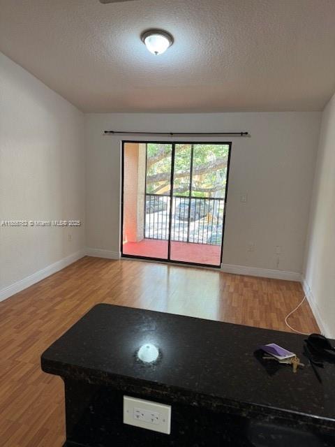 Building Photo - 15600 SW 106th Ln