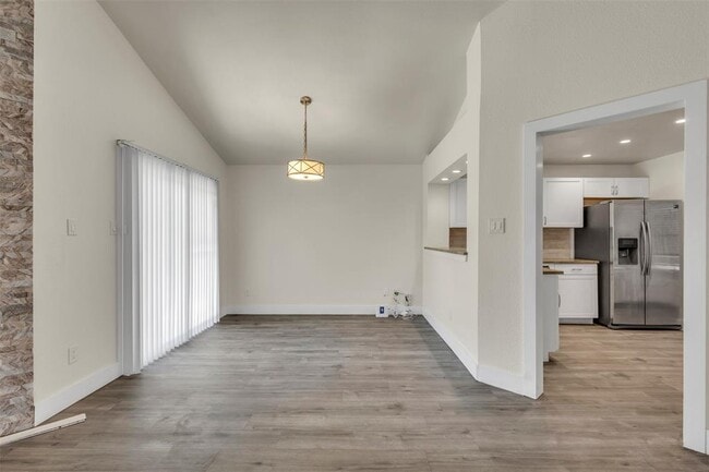Building Photo - 12312 Yarmont Way