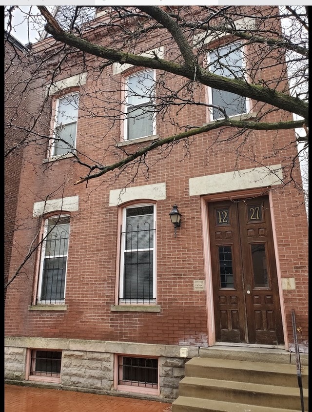 Primary Photo - 1227 Liverpool St