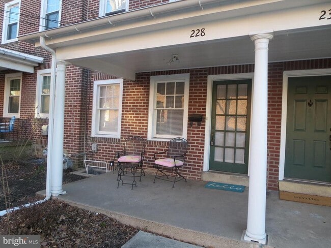 Building Photo - 228 N Orange St
