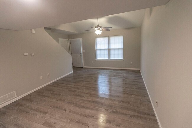 Foto del edificio - 5301-5303 Currituck Lane