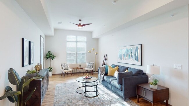 Building Photo - Van Buren East