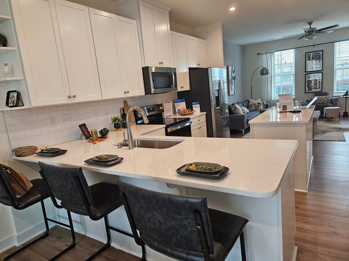Foto principal - 6122 Cleburne Ct
