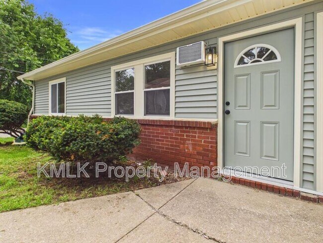 Foto del edificio - 1622 Merrill Ave