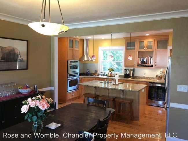 Building Photo - 4 br, 2.5 bath House - 1209 N. Fairwater Dr.
