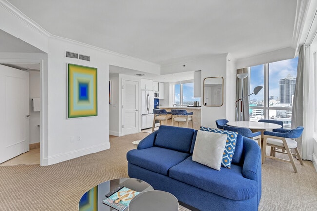 Building Photo - 4401 Collins Ave