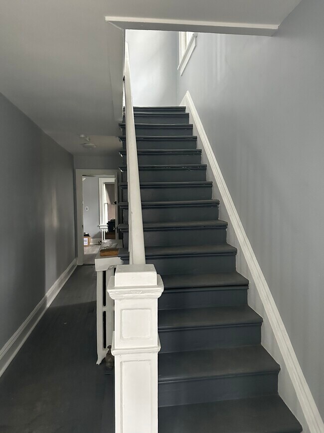 Building Photo - 55 Dobbs Ferry Rd