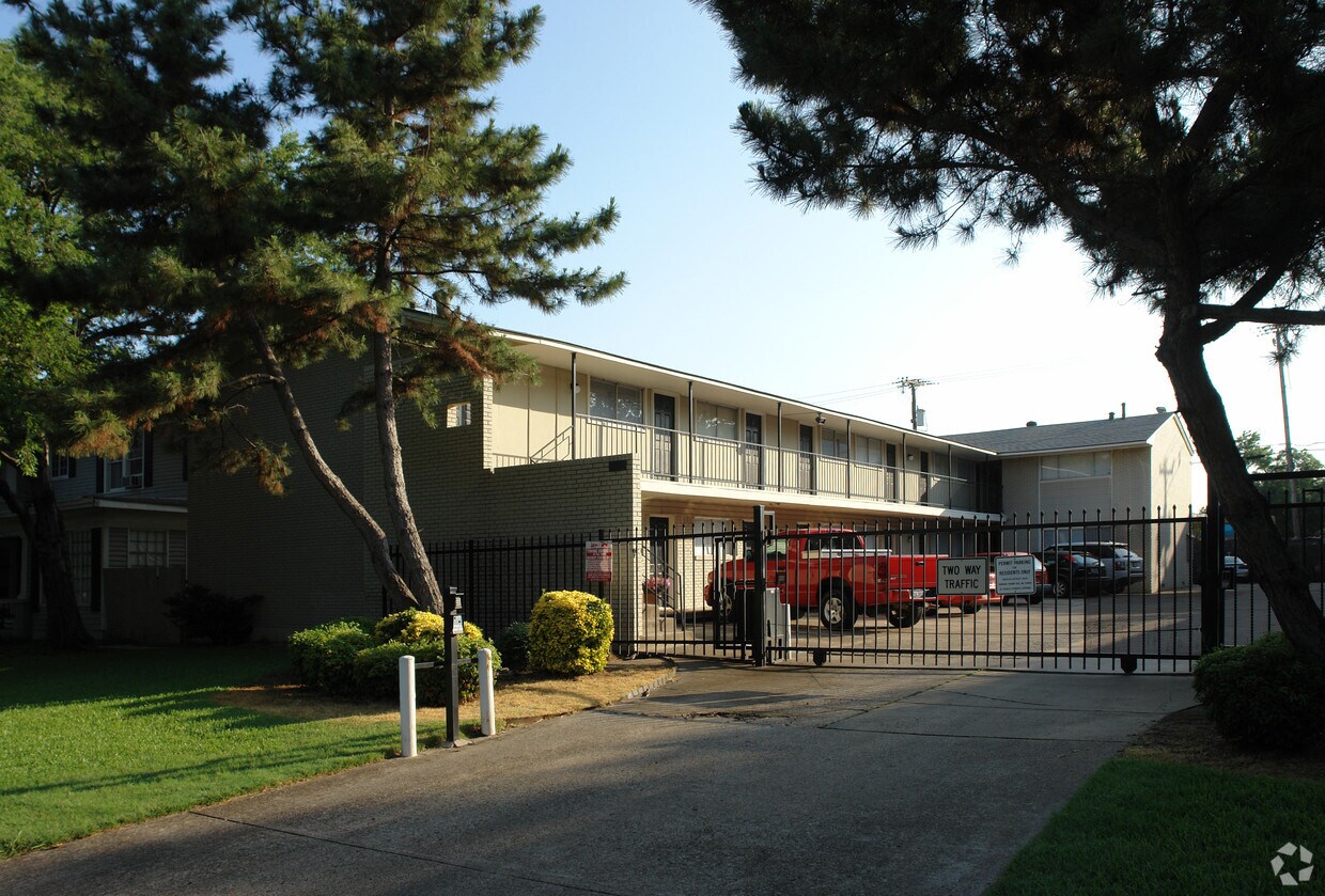 Foto principal - 3916-3922 Rawlins St