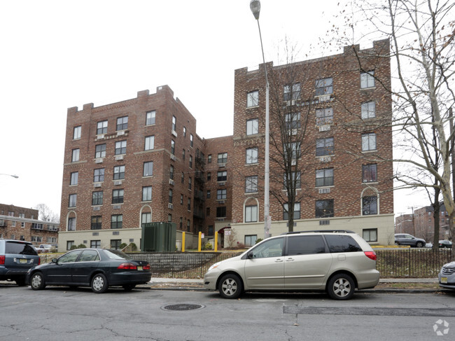 Building Photo - Lincoln Avenue Apartments