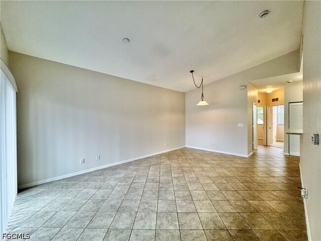 Foto del edificio - 4128 Bellasol Cir