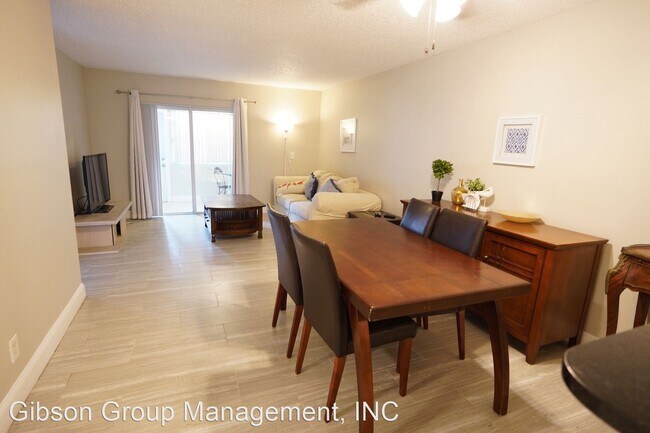 Building Photo - 2 br, 2 bath House - 3000 E SUNRISE LAKES ...